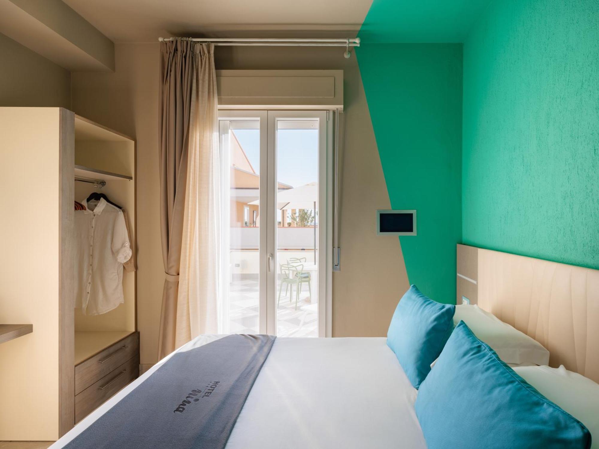Hotel Nina Marina Di Bibbona Exterior foto