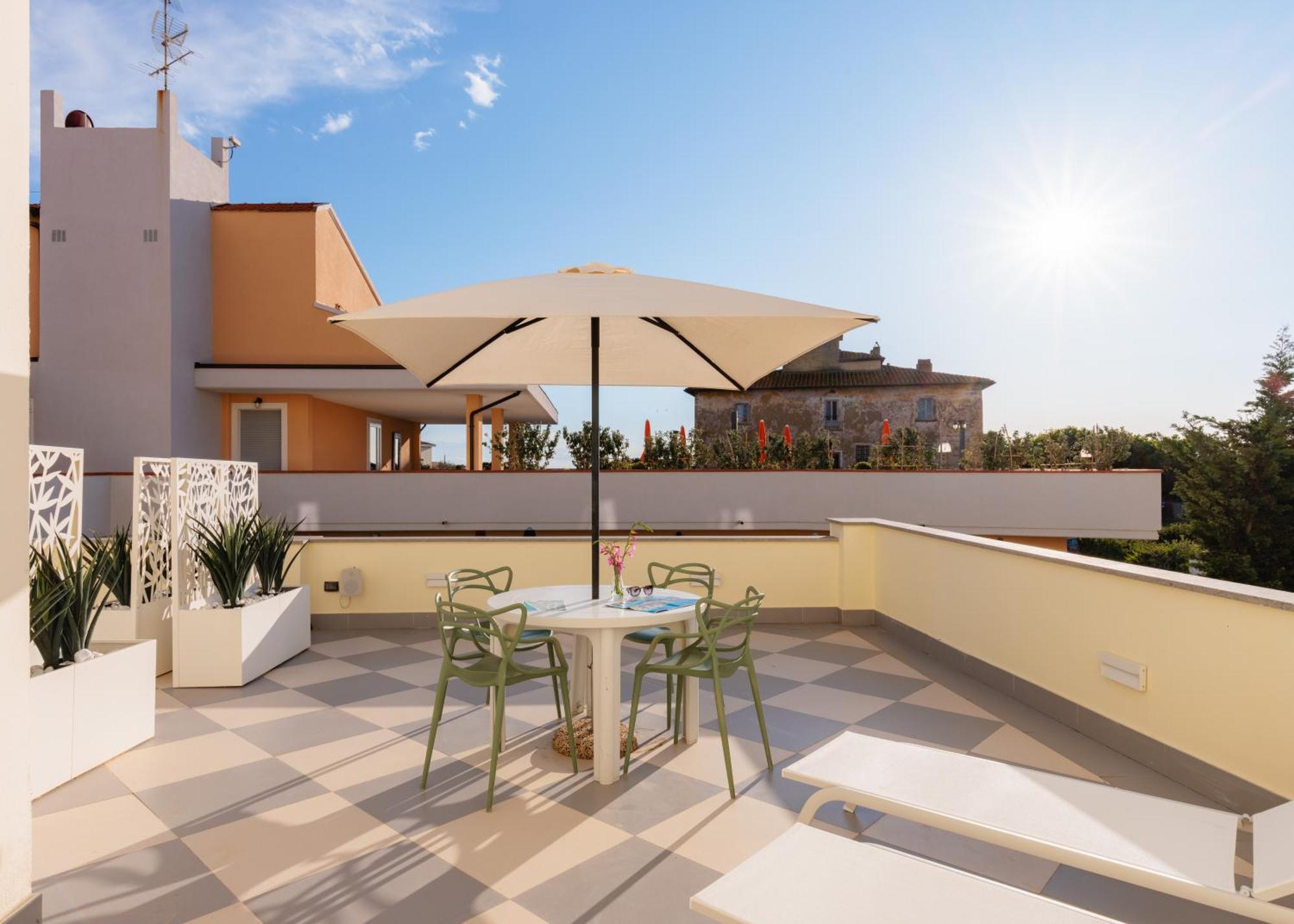 Hotel Nina Marina Di Bibbona Exterior foto